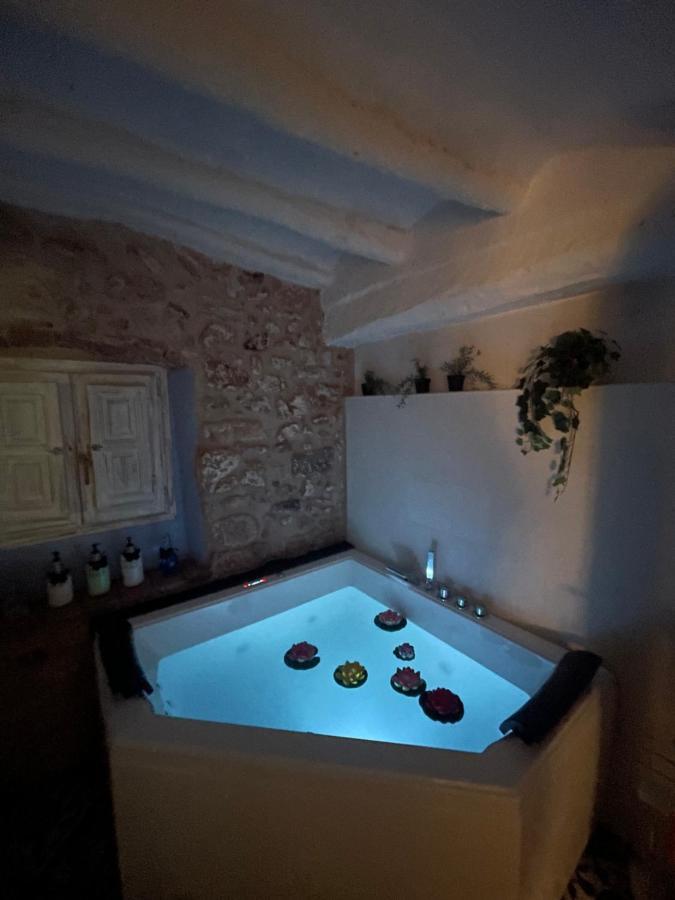 Apartamento El Secret De La Llegenda El Drac Vilaverd  Exterior foto